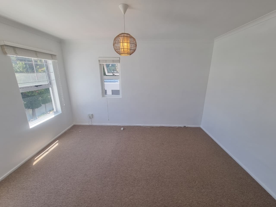 2 Bedroom Property for Sale in Claremont Upper Western Cape